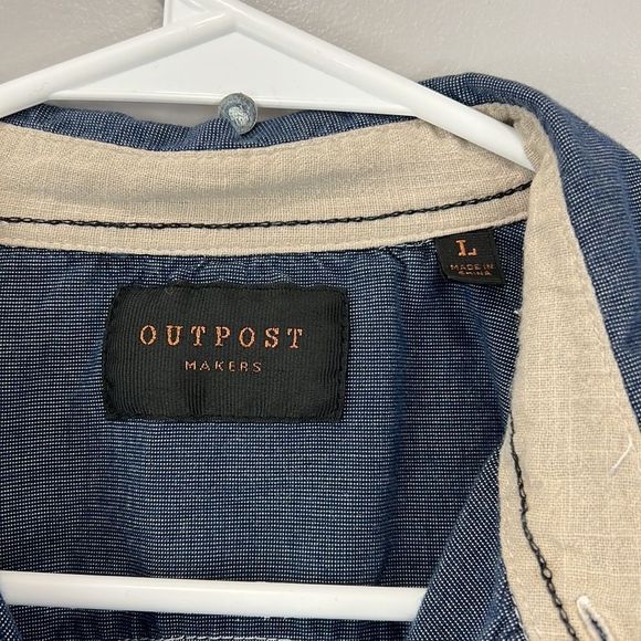 𝅺Outpost Makers Button up shirt - Picture 4 of 6